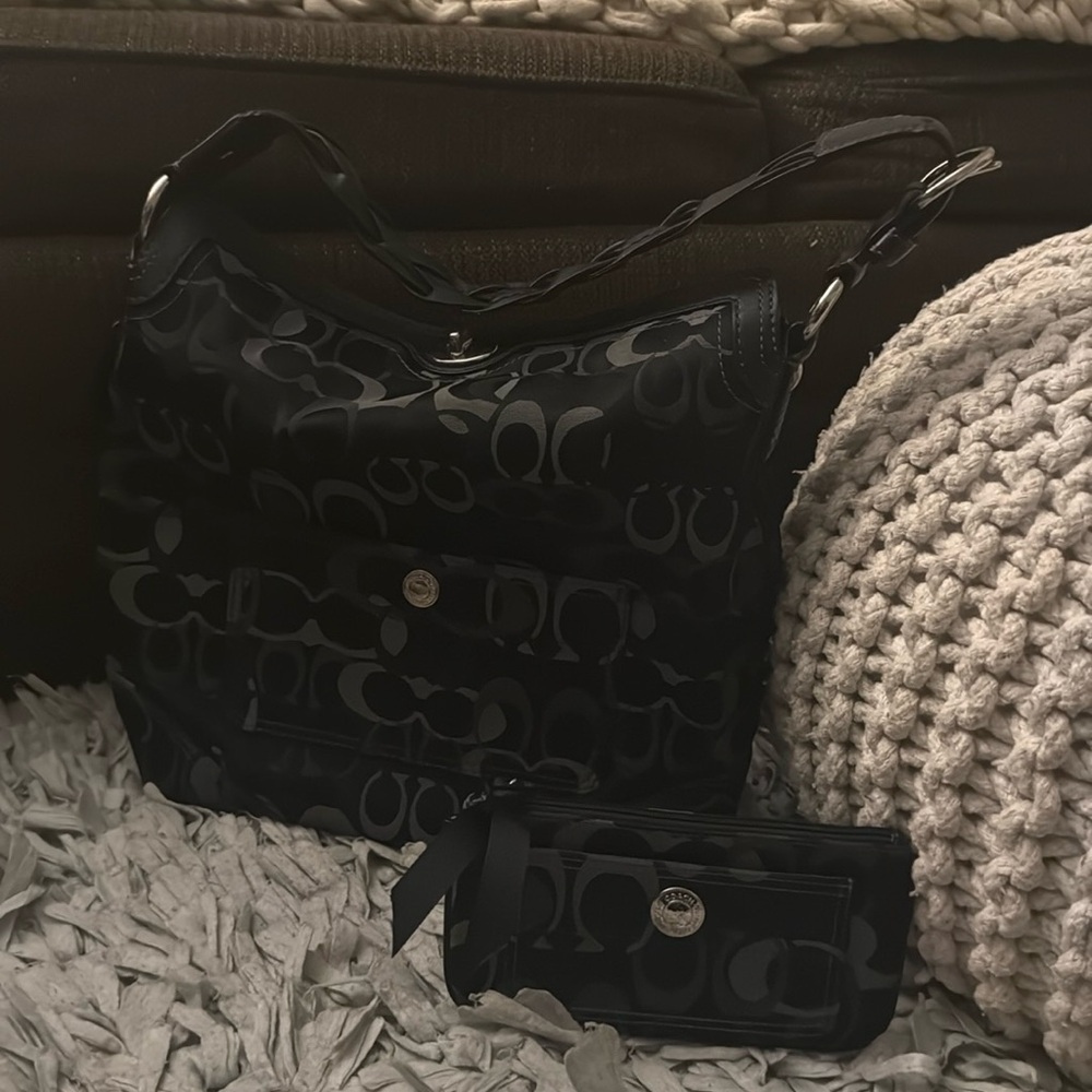 Y2K rare Coach Chelsea signature black canvas leather trim turnlock